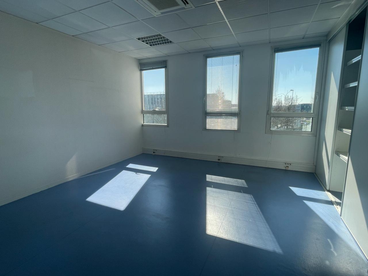 Bureau Rennes 450m² Location bureau Rennes Ille-et-Vilaine OLBUR2315161 5